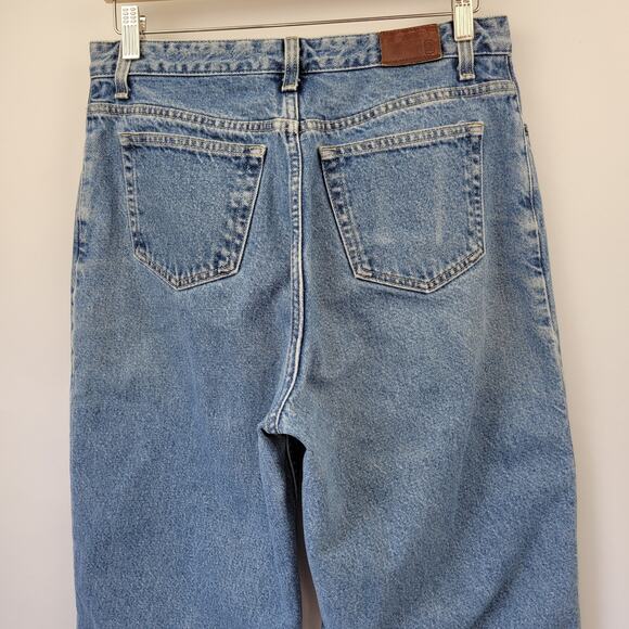 Land's End Vintage Relaxed Fit Tapered Leg Jeans Light Wash Size 12 - Picture 5 of 13
